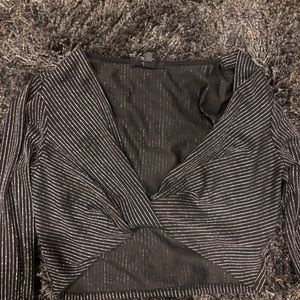 Criss crossed long sleeve top